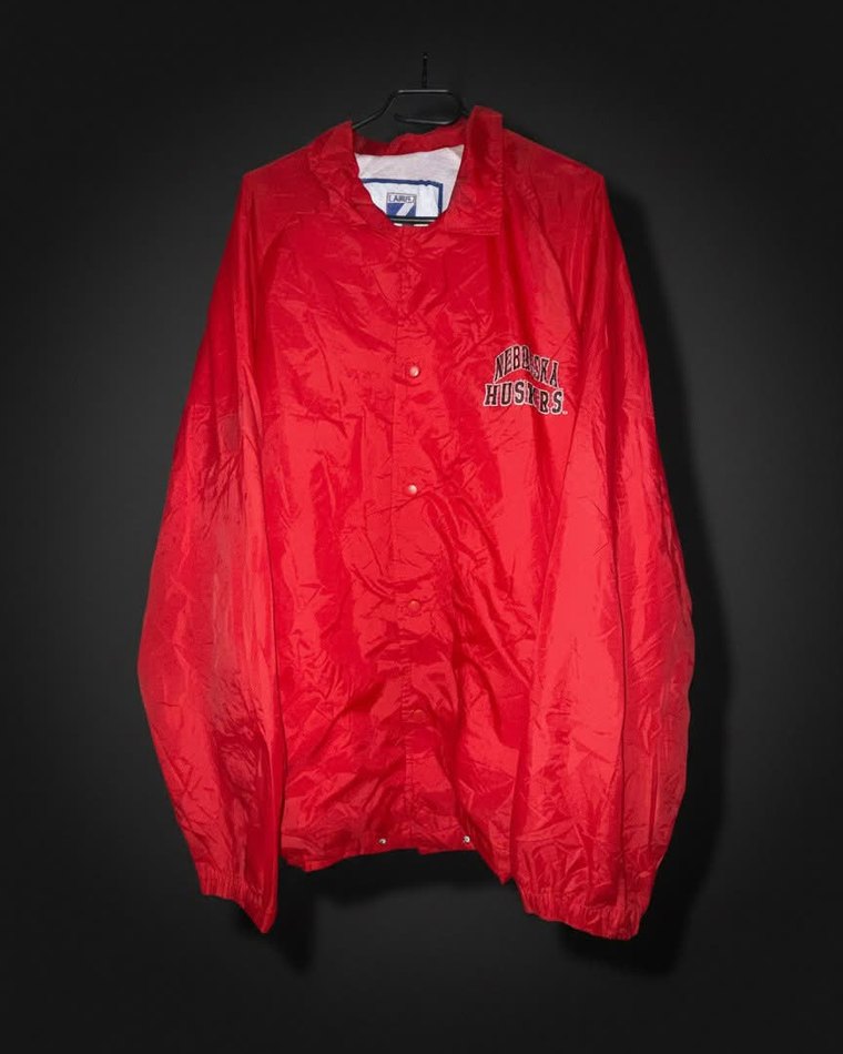 La même veste, détourée et présentée proprement